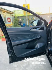  24 ‏Volkswagen ID6 black edition