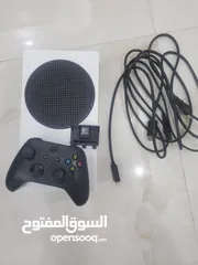  8 اكس بوكس سيريس اس مستعمل بحالة الجديد ما فيه خدش ويد سيريس اكس وبطارية قابلة للشحن مع كامل اسلاكه