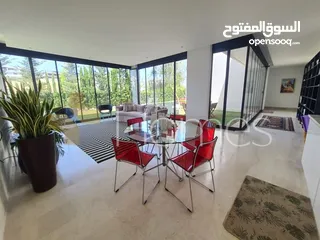  7 فيلا مع مسبح للبيع في طريق المطار بمساحة بناء 940م