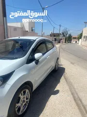  4 فورد فيستا للبيع