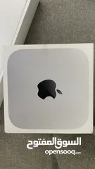  1 Mac mini with Apple M4 chip