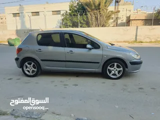  2 بيجو 307 موديل 2004 للبيع او البدل