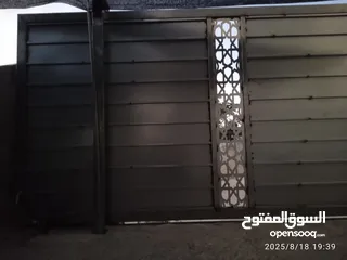  4 باب حديقة فلل