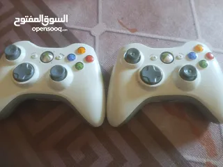  3 اكس بوكس 360 مستعمل سنه  ويوجد العاب جميله سعره 87وقابل للتفاوض
