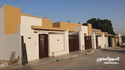  1 منزل أرضي جديدة في مدينة طرابلس منطقة عين زارة طريق أربع شوارع زويته جهة جامع الحاراتي عثمان بن عفان