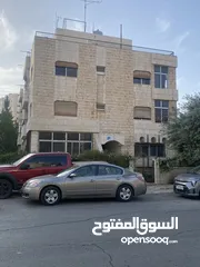  1 إسكان مميز  للبيع في قلب المدينه الرياضية بجانب مسجد زكي ابو عيد شارع ابن زريق