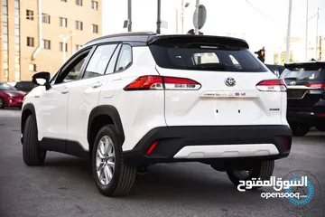  8 مواصفات فاخرة Toyota Cross 2023