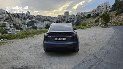  13 Tesla Model Y 2023