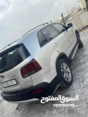  6 كيا سرينتو للبيع 2011 فل الفل