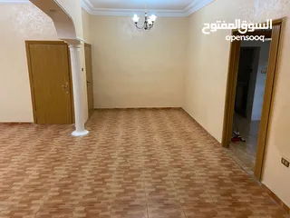  1 شقة للبيع بجبل الحسين