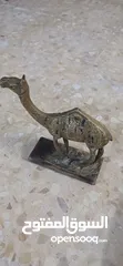 4 جمل نحاس أثري منحوت عليه النحت الاشوري للبيع اقرأ الاعلان