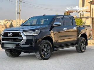 3 تيوتا هايلوكس 2022