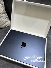  1 Macbook Air with apple m2