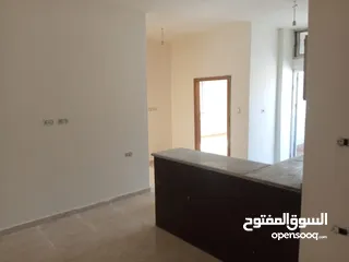  5 شقة فارغة للإيجار
