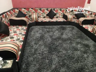  2 غرفة جلوس للبيع استعمال بسيط جدا بحالة ممتازة كلها تفصيل وتتحمل الضغط وكأنها جديدة