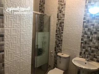  2 شقة سوبر ديلوكس فارغة للايجار العاشرة الشرقي دور ثالث