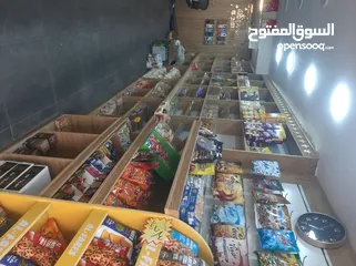  15 محمص للبيع بكامل عدته وبضاعته البيع بداعي السفر والعودة الى سوريا المحمص يعمل بشكل جيد وقابل للتطوير