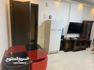  9 ستوديوهات فاخرة مفروشة مقابل البوابة الرئيسية للجامعة الأردنية للايجار