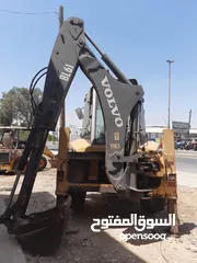  3 باكلودر فولفو موديل 2008