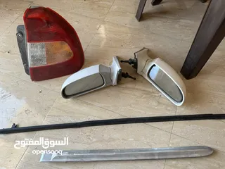  3 قطع سيارات