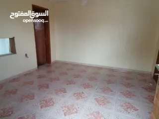  7 منزل عربي في مدينه النهضه العامرات للبيع