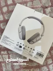  1 سماعتين جديدة وفي مستعملة بحالة الجديد