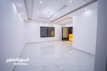  20 شقة طابق اول مساحة 200م في شفا بدران الكوم قرب سلاله مول