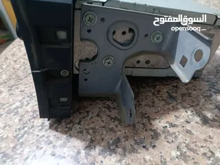  14 اضويه اثنين واحد تويوتا وواحد هونداي ومسجلات اثنين واحد منهم مع فريم للبيع بسعر مغري جداً