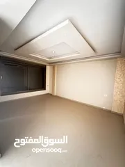  3 شقه للبيع في الطيره بالقرب من مدرسه زياد ابو عين بسعر مغري