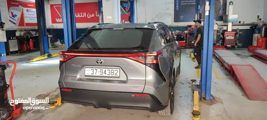  4 - Toyota bZ4X 2023  كهربائية بالكامل  فئة Long Range Pro  دفع أمامي