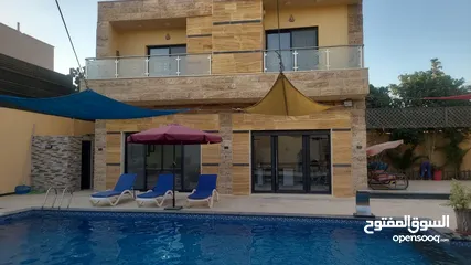  23 شاليه مميز  للبيع