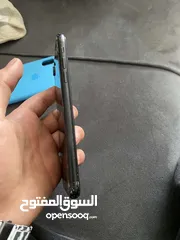  3 آيفون اكس ار مغير شاشه الجهاز نضيف بس مكسور باك الي بدو بدل ببدل عاحدث
