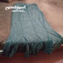  1 للبيع تنورة صوف بحالة جيدة استخدام  قليل