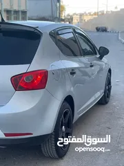  5 للبيع2011seat ibiza