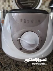  1 مقلاة زيتية كهربائية بحالة الوكالة