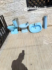  2 "حمام وشطافه ومغسله عمود " مستخدمين بحالة ممتازه مع "حنفباتهم والنياغرا والبرابيش"تنزيل السعر 30