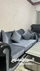  2 طقم كنب 10 مقاعد بحالة جيدة جداً للبيع بسعر مغري!