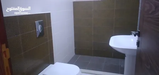 4 شقة طابقية للبيع او للإيجار في شارع مكة - ref : 14562