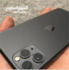  1 iPhone 11 Pro max(للبيع)