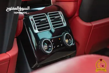  23 Range Rover Vogue 2019 Autobiography Plug in hybrid Black Edition