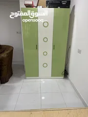  3 للبيع غرفه نوم لشخص واحد