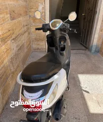  4 اسكوتر للبيع كاش موديل 2021ممشاه13000كم مرخص مرخص 150سي سي