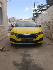  3 سكودا اوكتافيا ستيشن انتاج11.2020دهان اصفر جاهزة للعمومي فل اضافات بدون فتحة ماشية 33000الف كيلو