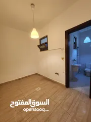  4 شقة فارغة للبيع بين الدوار الرابع و الخامس - ref: 14595