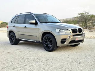  2 2012 BMW X5 V6