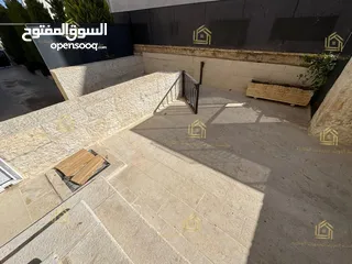  20 شقة مميزة - خلدا - 4نوم 1ماستر - 300م داخلي - ارضية مع ترسات وحديقة بمساحة 400م - قرب الخدمات