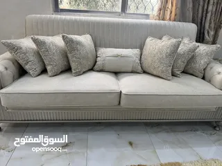  2 طقم كنب شبه جديد