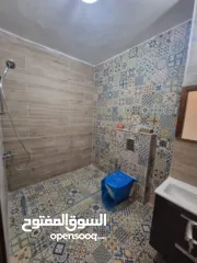  5 شقة للبيع ضاحية الريحان