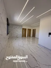 25 شقه طابق أول م 144متر  للبيع بسعر مميز في جبيهه حي المنصور مقابل جامع خديجه أم المؤمنين