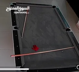  4 اكس بوكس مع اجهزة كمبيوتر11 مع طاولتين بلياردو للبيع مستعملات بشكل جيد